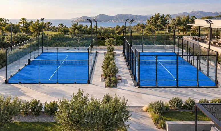 Panoramic Padel Court vs Standard Padel Court: What&rsquo;s the Difference?